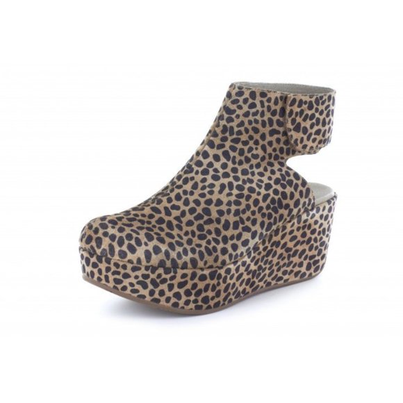 Chocolat Blu: Yola in Leopard Suede *NIB* - Picture 2 of 2